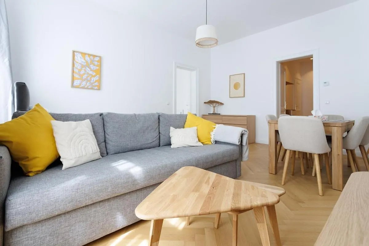 Central Stylish Apartment Near Opera Vienna