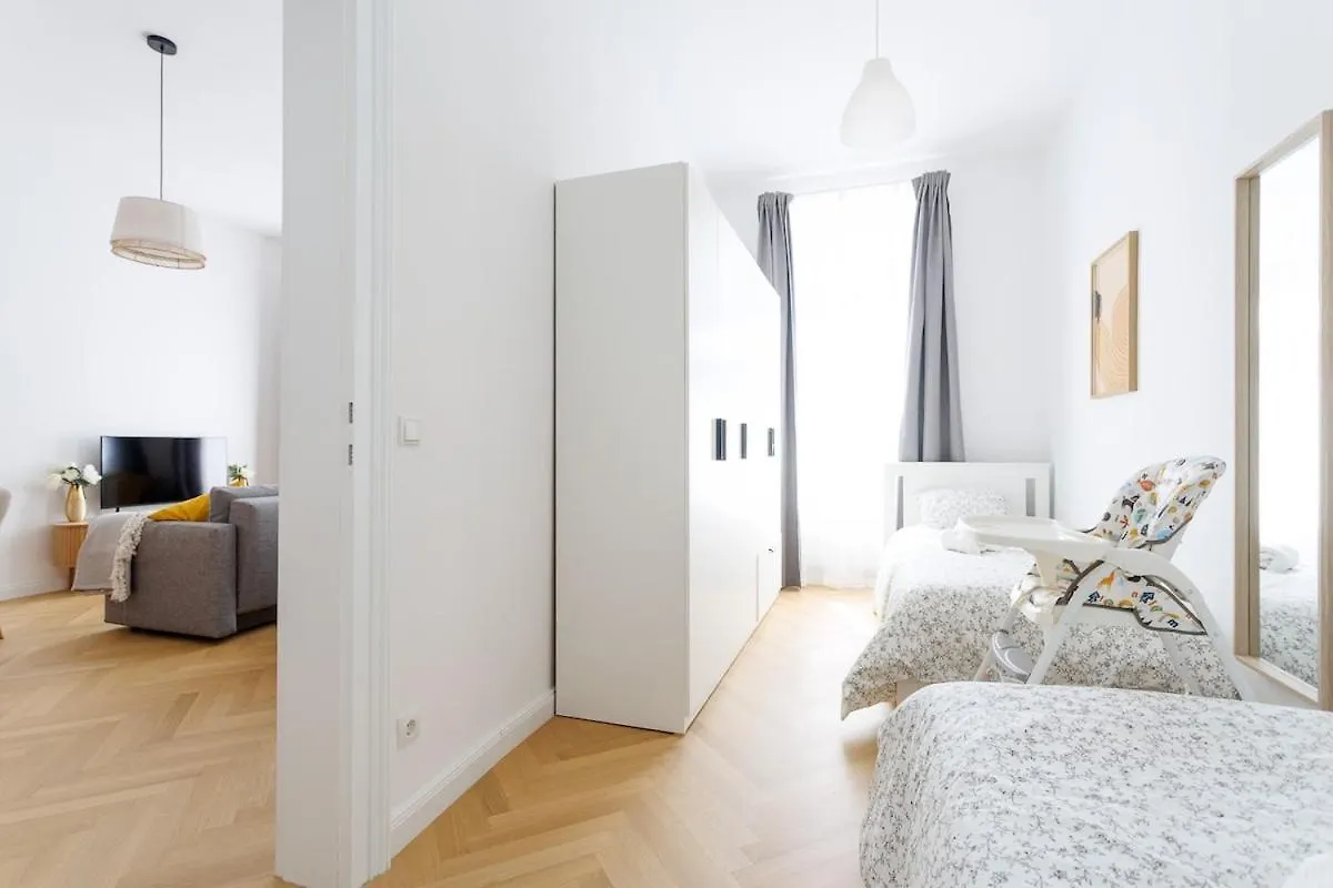 Central Stylish Apartment Near Opera Vienna 0*,  Austria