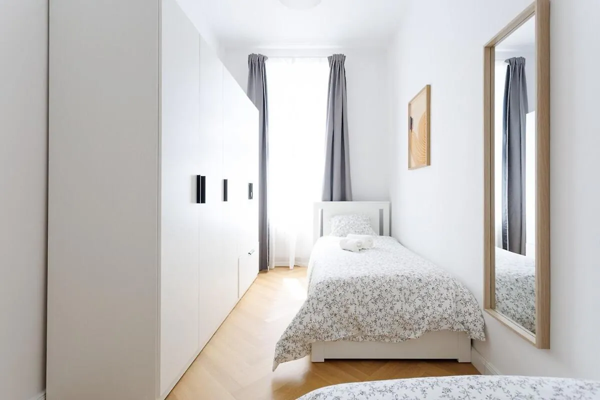 Central Stylish Apartment Near Opera Vienna