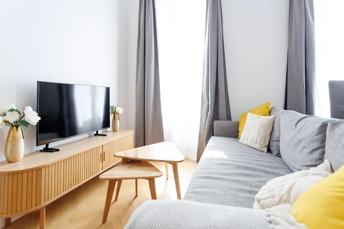 Central Stylish Apartment Near Opera Vienna