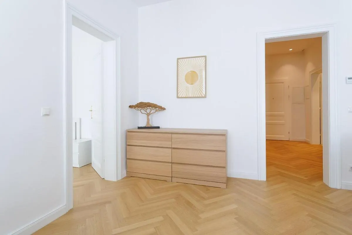 Central Stylish Apartment Near Opera Vienna