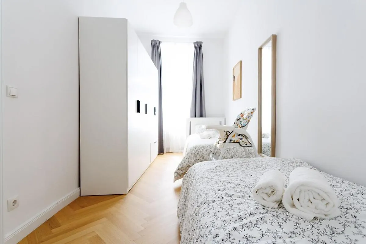Central Stylish Apartment Near Opera Vienna