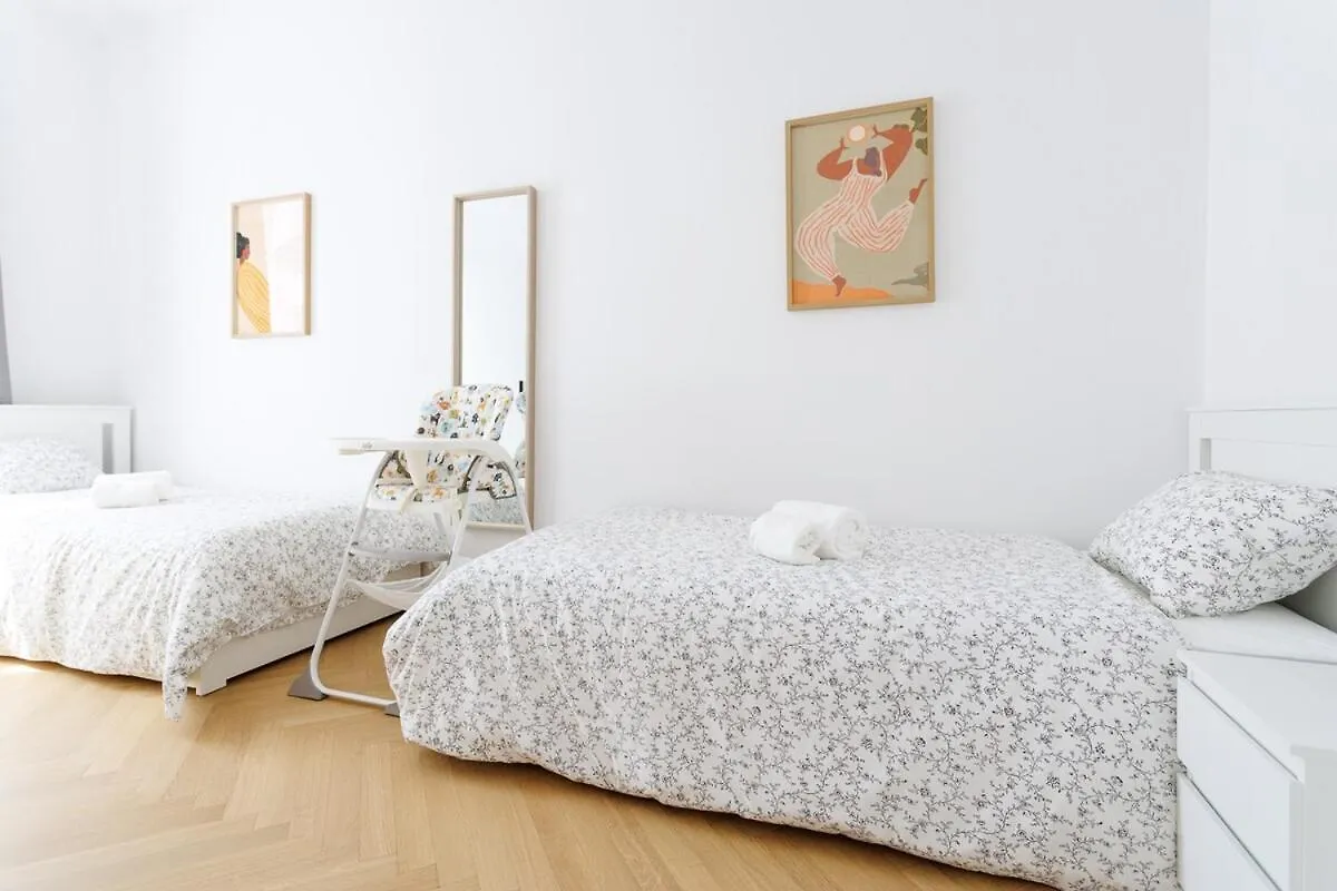 Central Stylish Apartment Near Opera Vienna