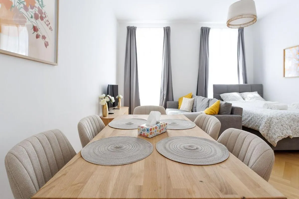 Central Stylish Apartment Near Opera Vienna