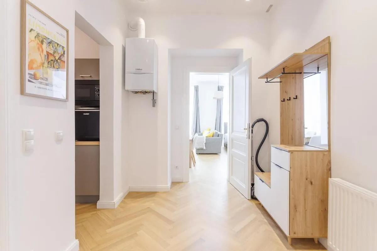 Central Stylish Apartment Near Opera Vienna Austria