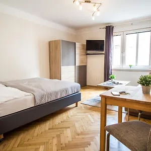Kroellgasse I Contactless Check-in Viyana